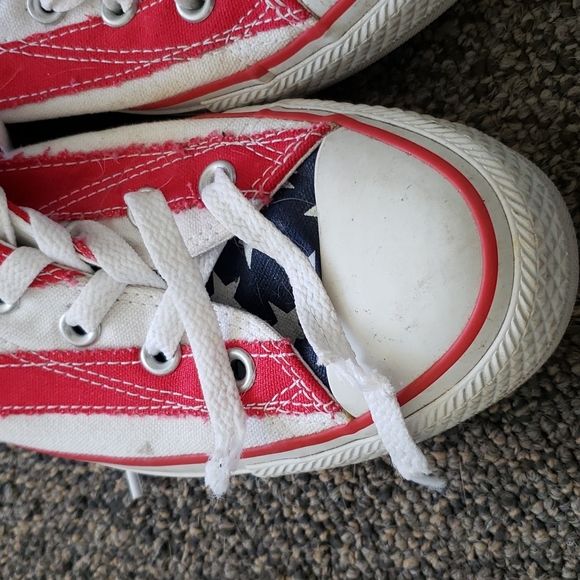 Converse Unisex Red and Blue Star High-Tops - Picture 7 of 7